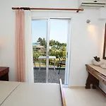 Kastoria Aparthotel 2*