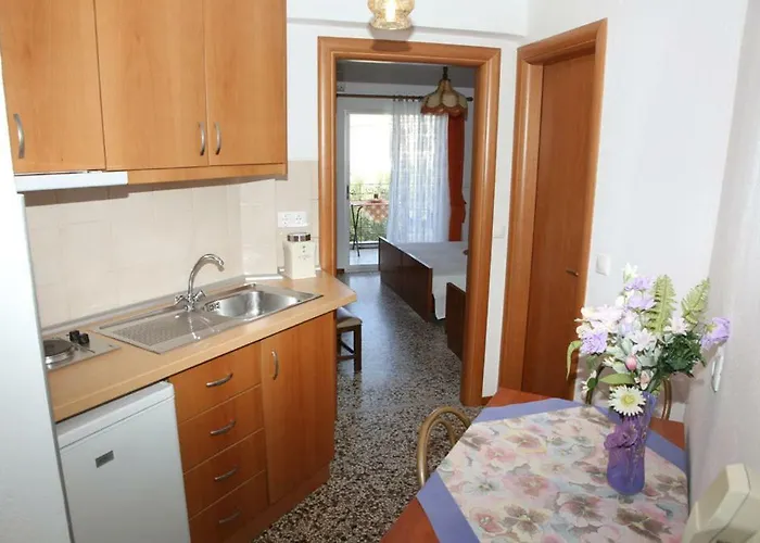شقة فندقية Kastoria 2*