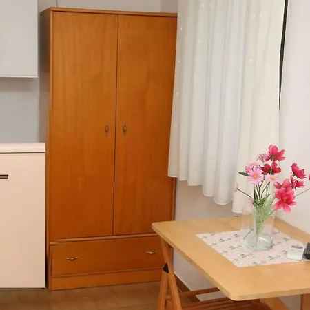 Aparthotel Kastoria